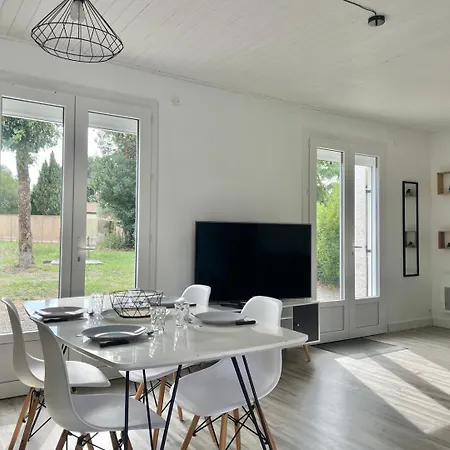 Le Cocon D'angles 펜션 Angles (Vendee)